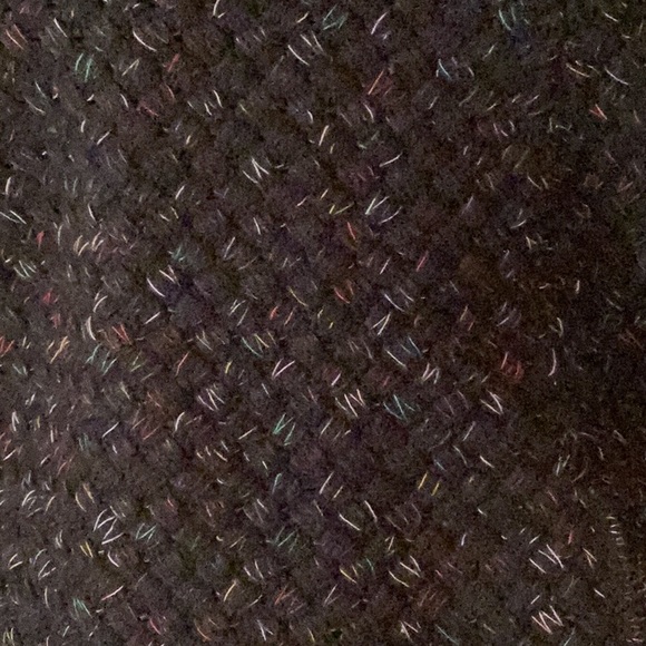 Steve Madden faux fur black weaved poncho Sz. OSFA - Picture 2 of 7